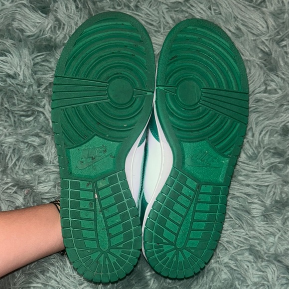 Nikes dunks - Picture 4 of 4